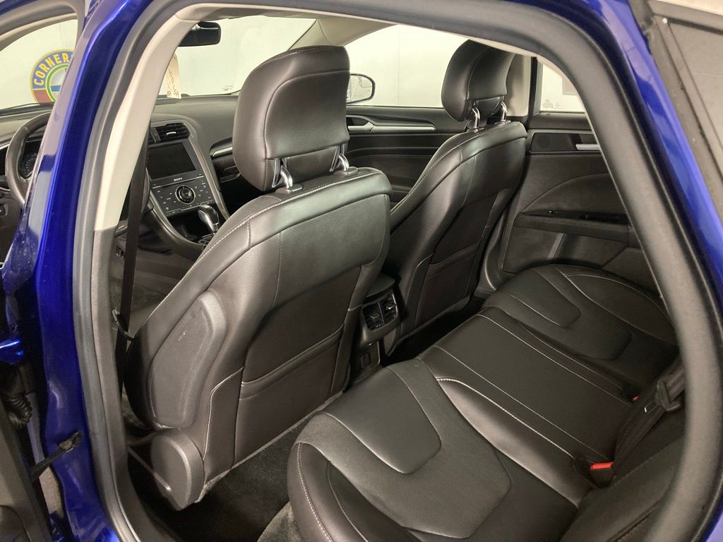 2014 Ford Fusion Titanium photo 3