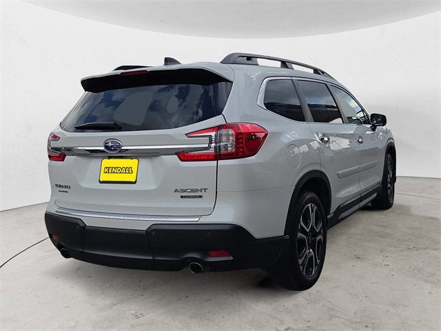 2023 Subaru Ascent Touring photo 4