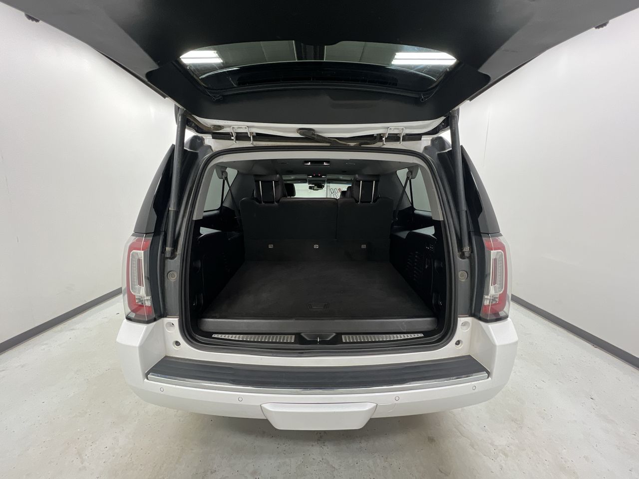2020 Gmc Yukon XL Denali photo 23