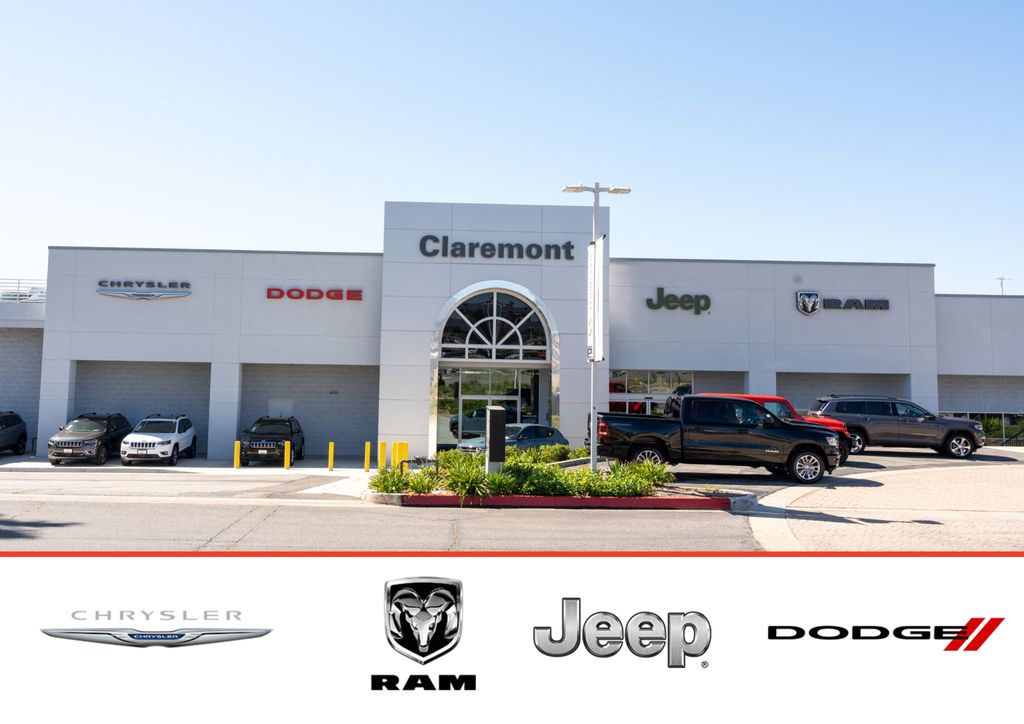 Used 2018 Jeep Grand Cherokee Limited with VIN 1C4RJEBG3JC277592 for sale in Claremont, CA