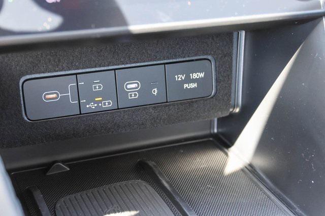 New 2025 Gray Hyundai SEL Convenience image 15