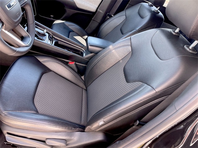 2024 Jeep Compass Latitude photo 3
