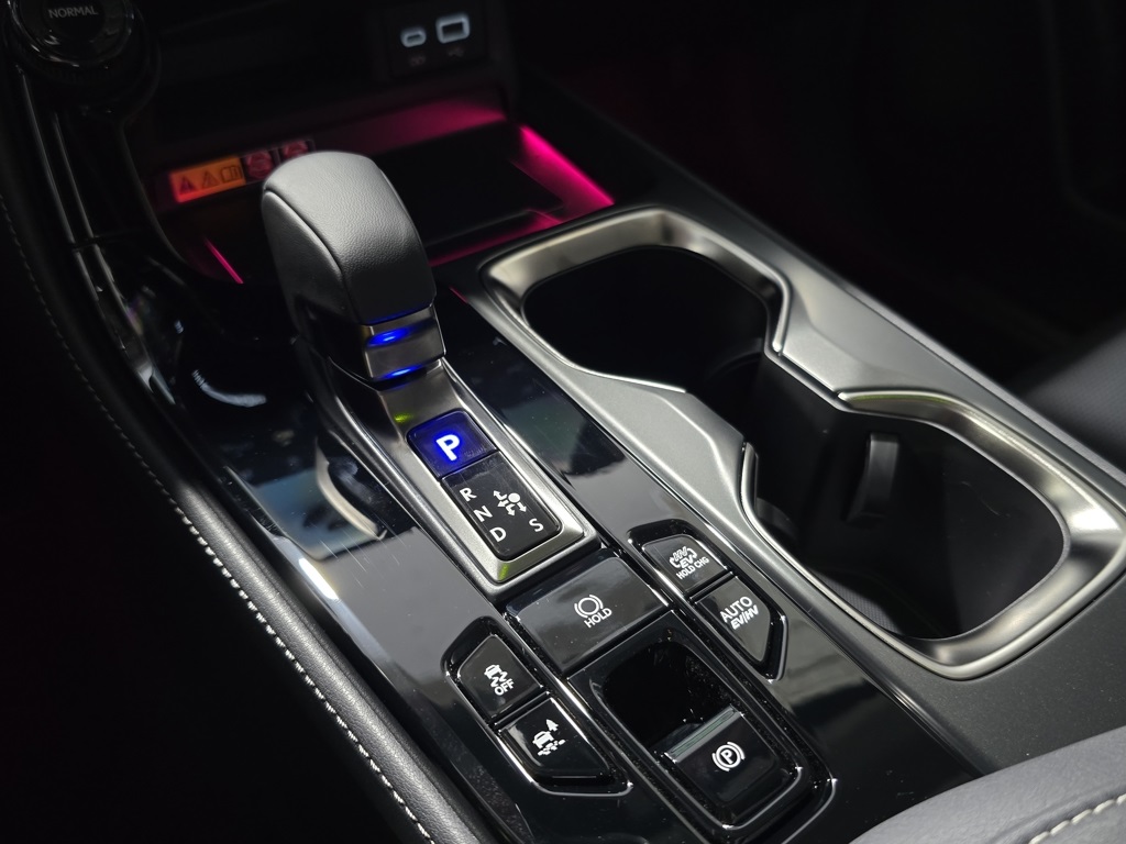 2025 Lexus NX 450h+ Luxury AWD photo 20