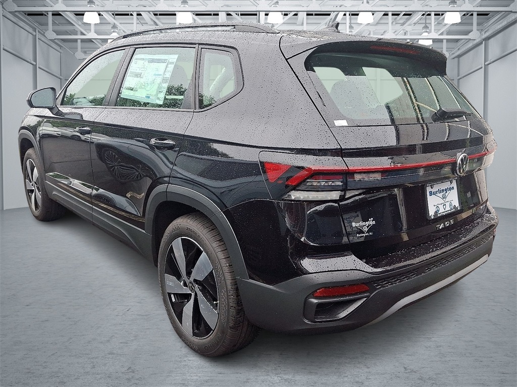 2025 Volkswagen Taos S photo 3