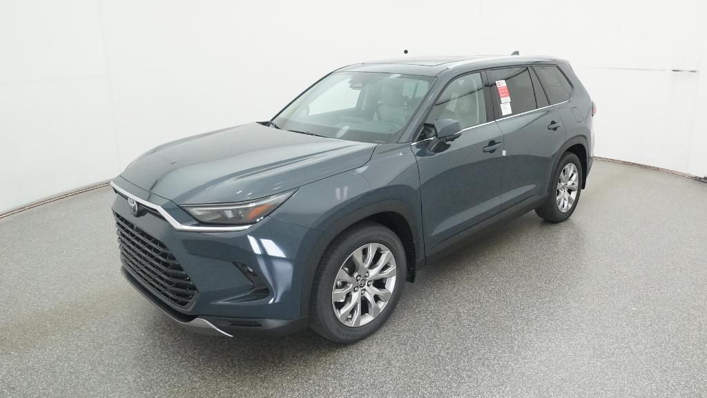 2026 Toyota Grand Highlander Limited's photo