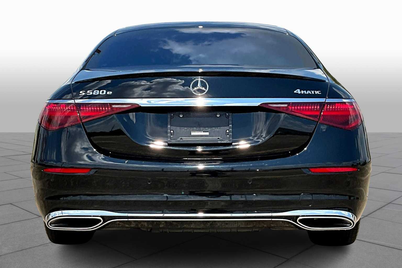 2024 Mercedes Benz S 580e photo 4