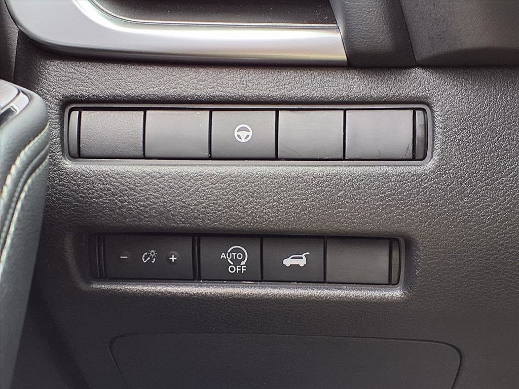 2024 Nissan Rogue SV photo 30