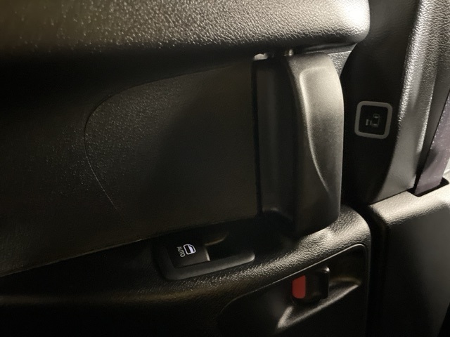 2026 Chrysler Pacifica photo 36