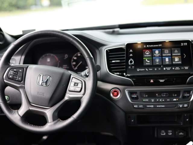 2024 Honda Ridgeline TrailSport photo 13