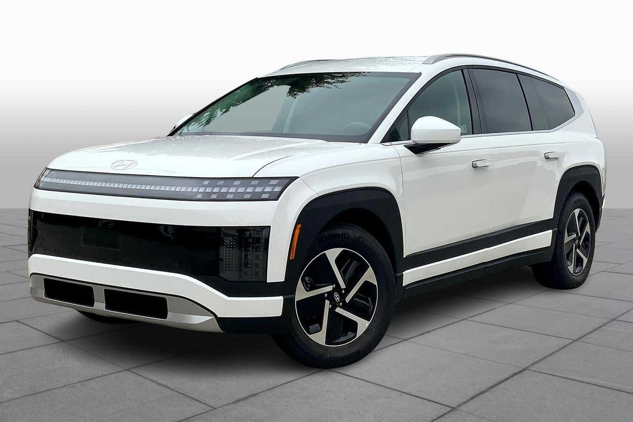 2026 Hyundai IONIQ 9 SE's photo