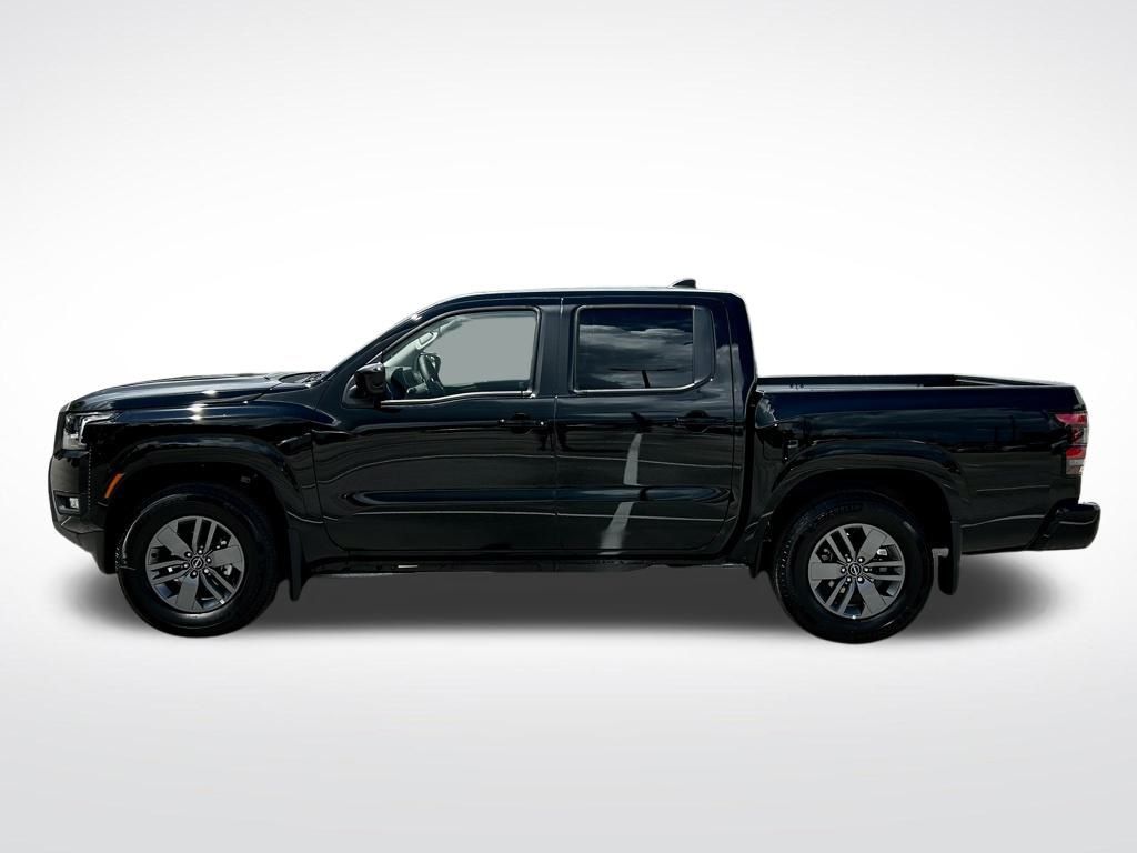 2025 Nissan Frontier Crew Cab SV photo 3