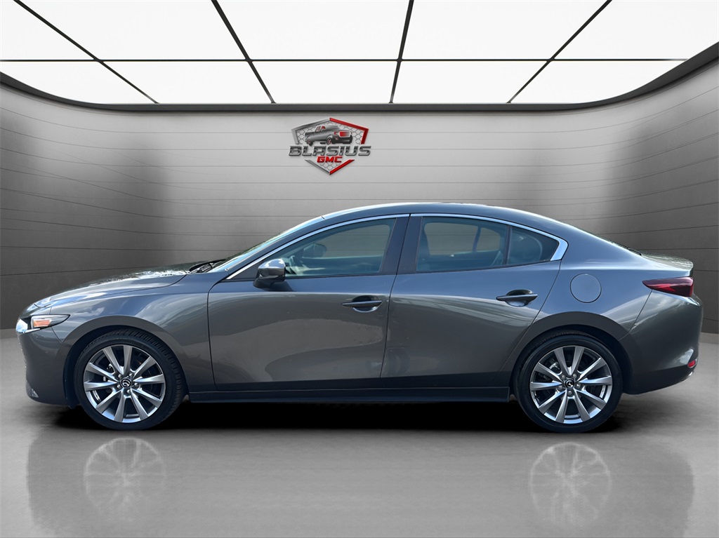 2023 Mazda Mazda3 2.5 Select photo 2