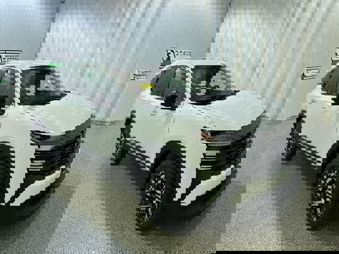 2026 Nissan KICKS SV's photo