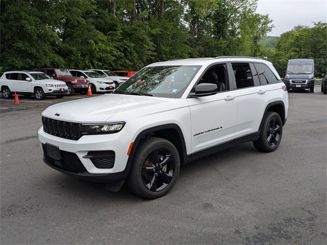 2023 Jeep Grand Cherokee Altitude photo 8