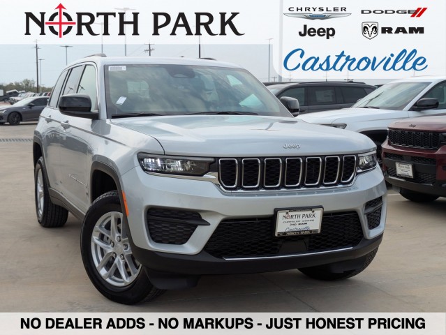 2025 Jeep Grand Cherokee Laredo's photo