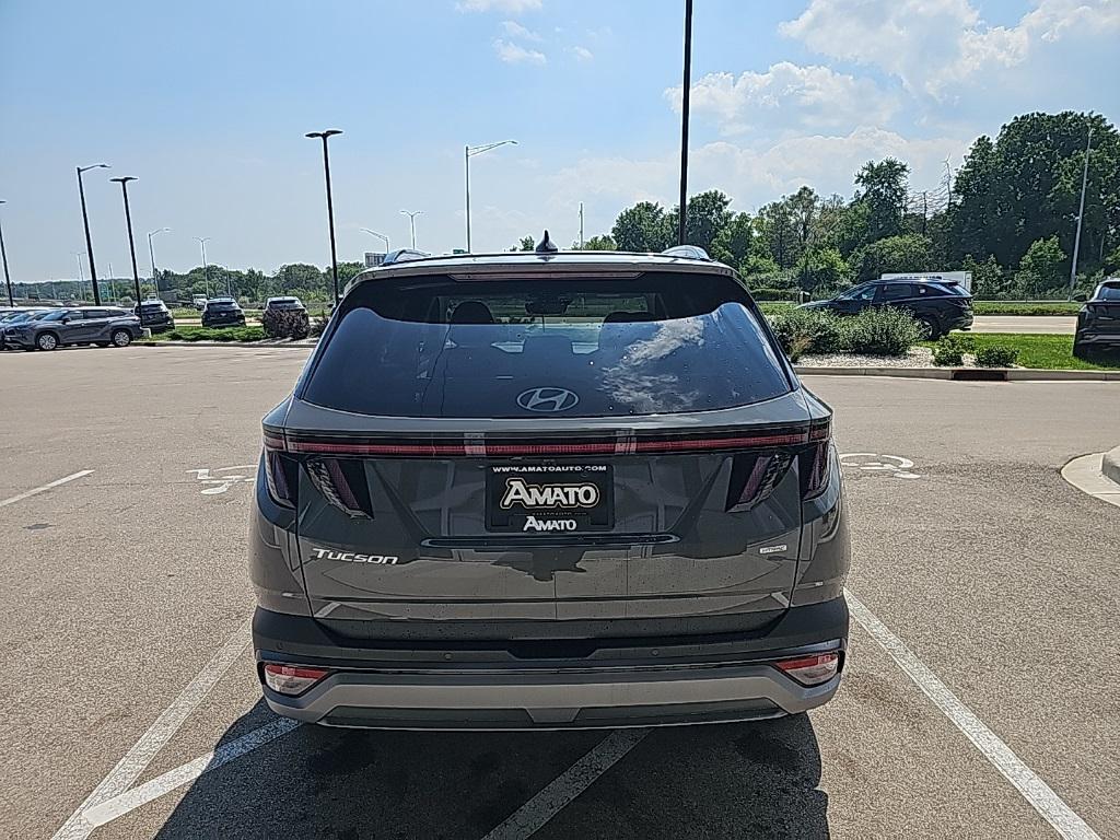 2025 Hyundai Tucson Limited photo 4