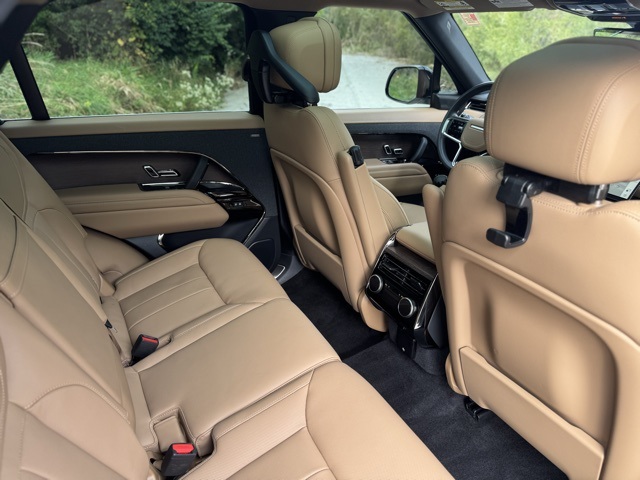 2024 Land Rover Range Rover Sport SE photo 17