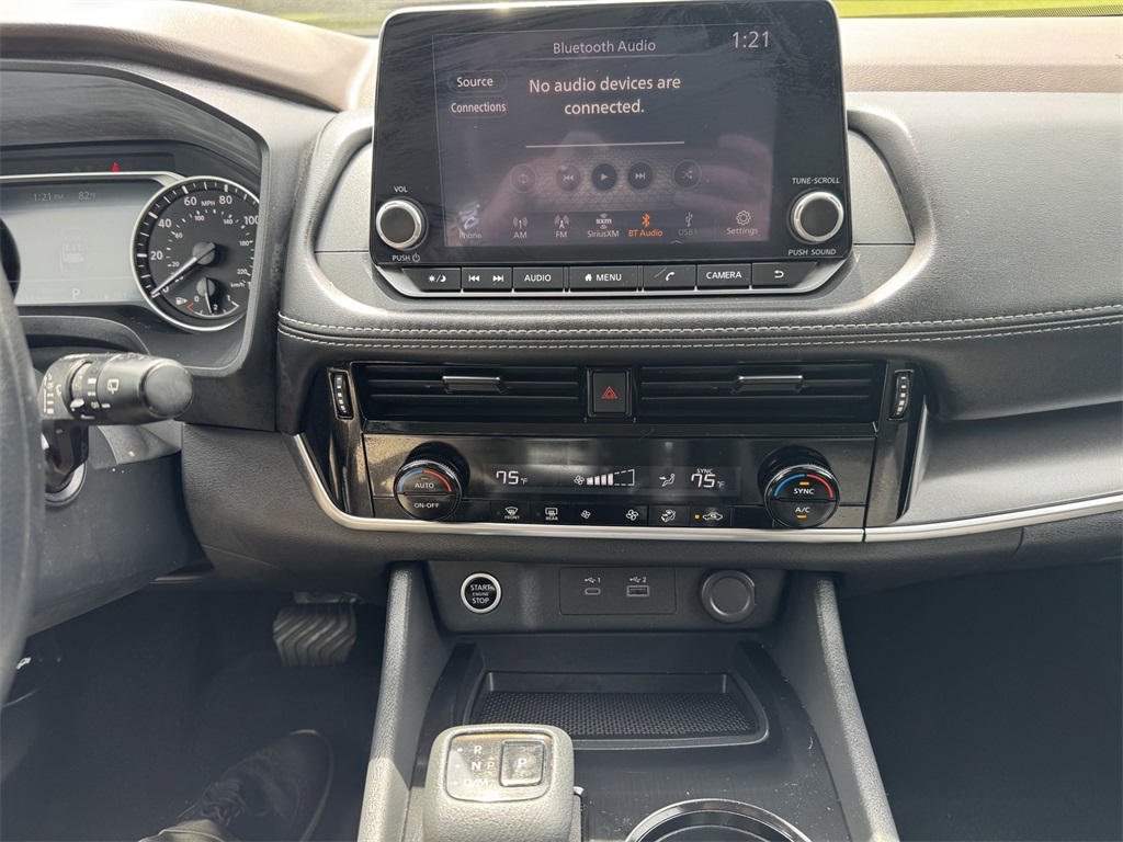 2023 Nissan Rogue SV photo 22