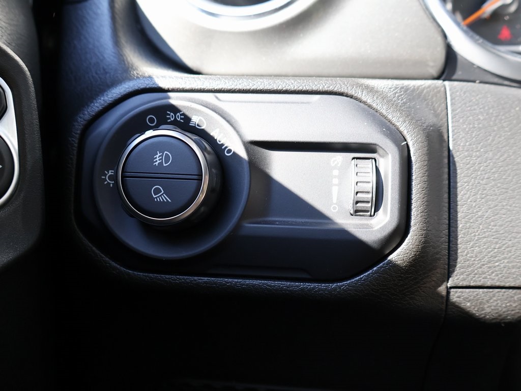 2023 Jeep Gladiator Overland photo 28