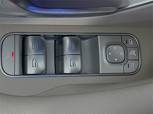 2026 Mercedes Benz GLS 450 4MATIC photo 17