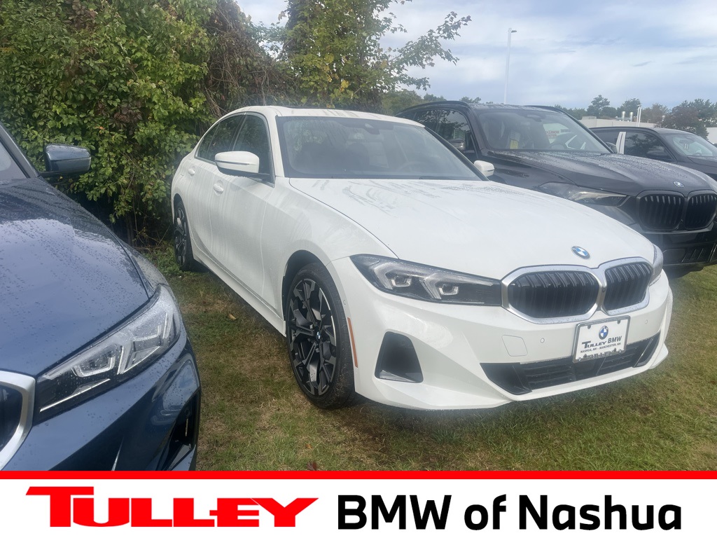 2025 BMW 3 Series 330i's photo