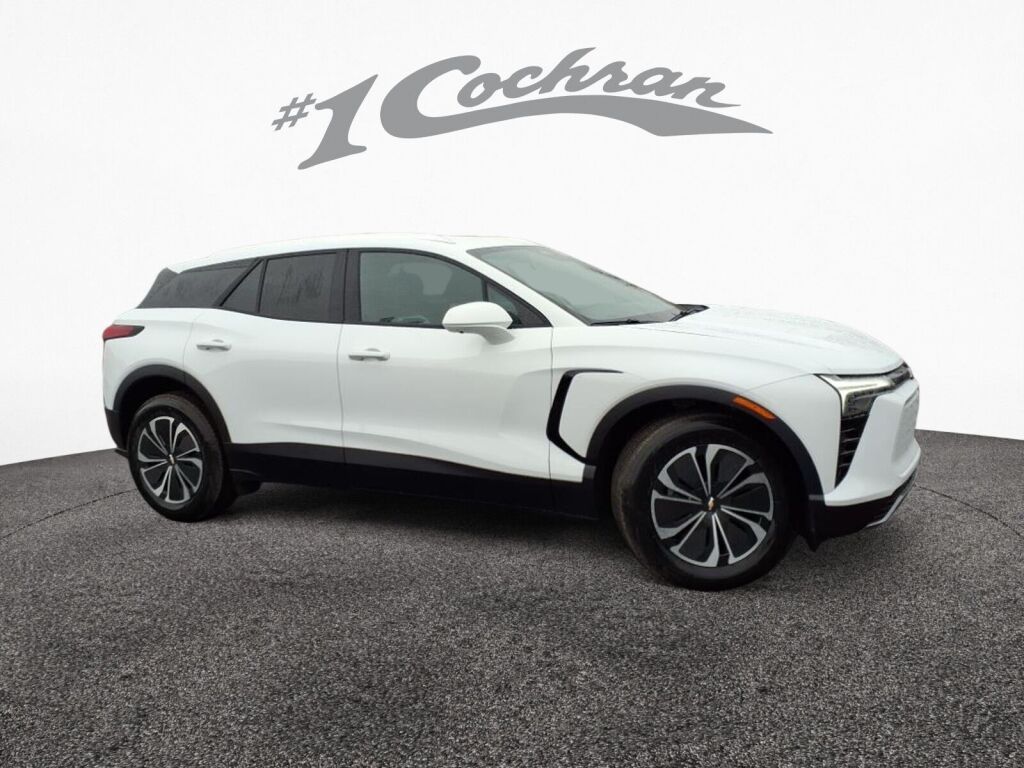 2025 Chevrolet Blazer EV photo 2