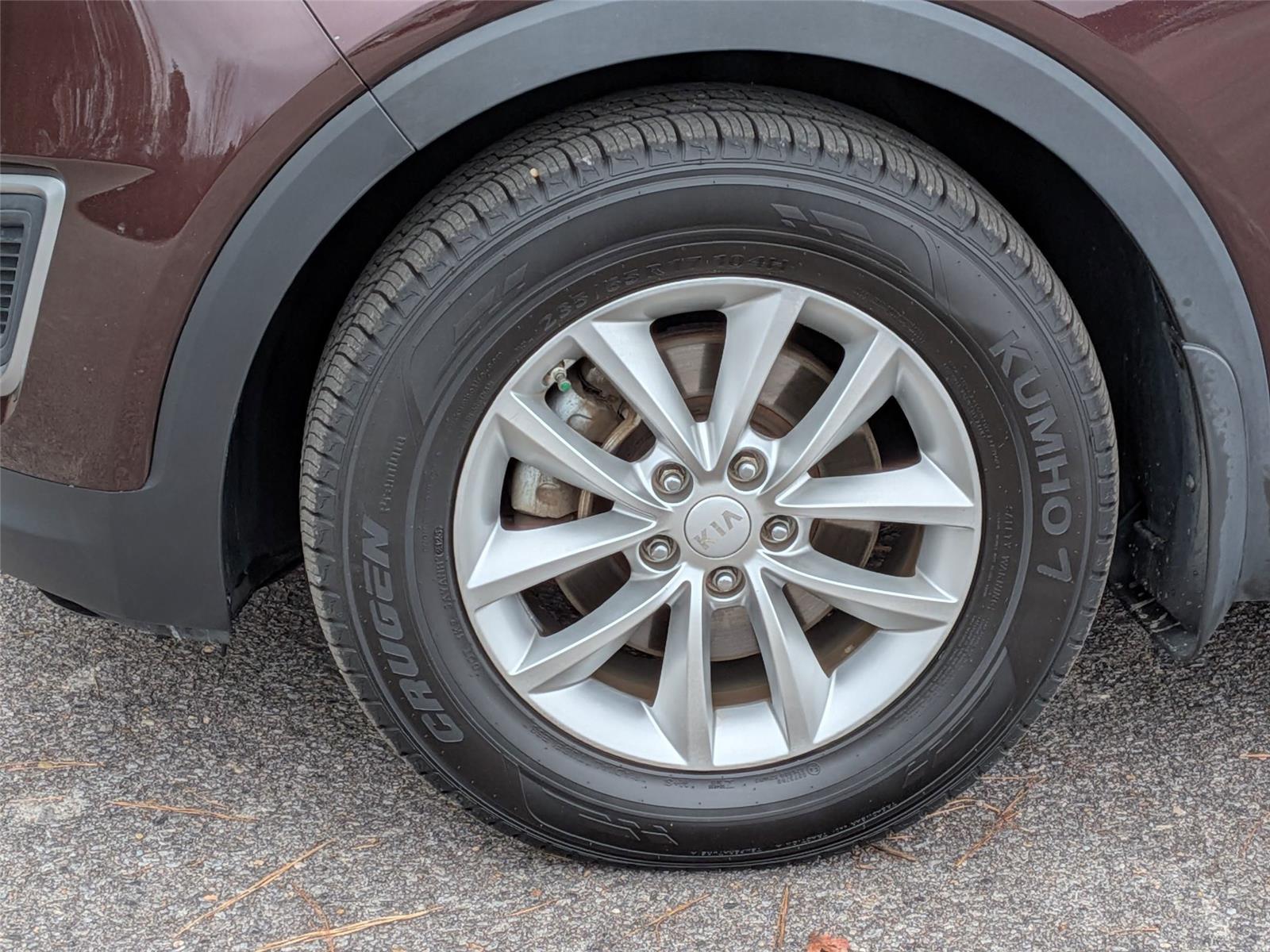 2016 Kia Sorento LX photo 2