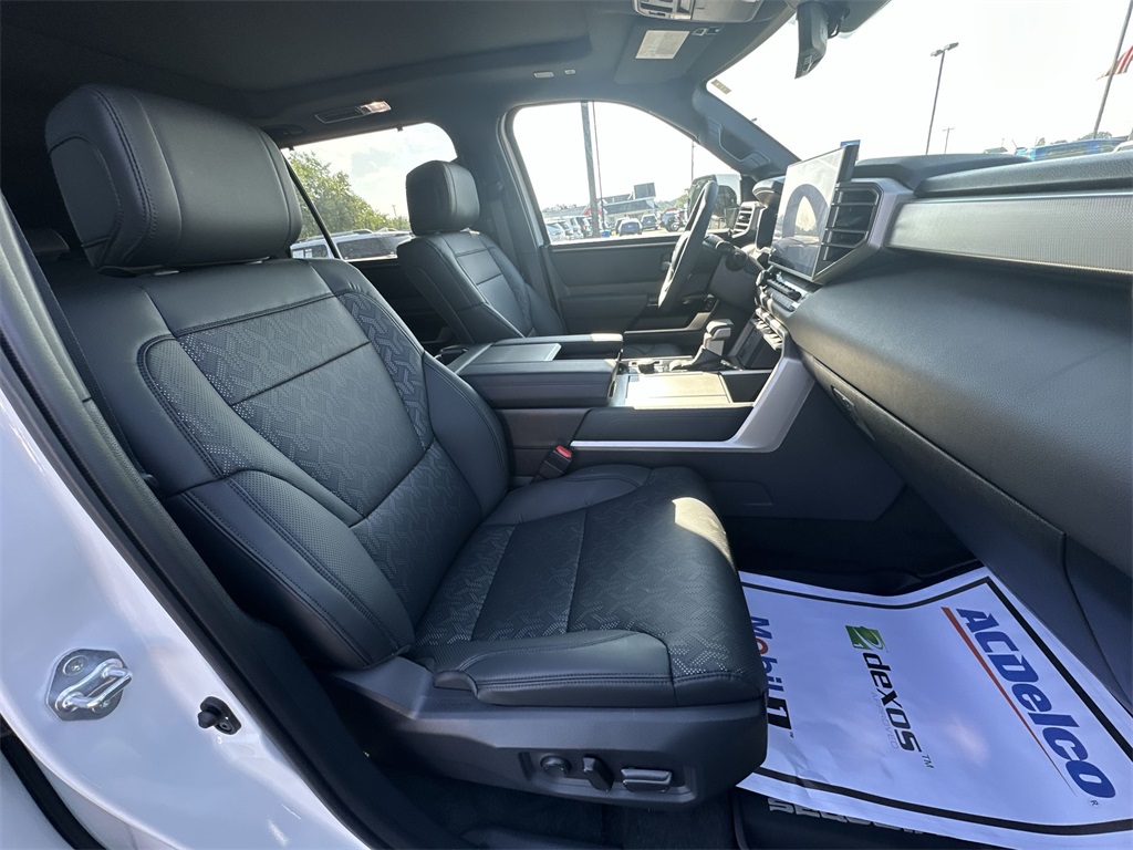 2025 Toyota Sequoia Platinum photo 25