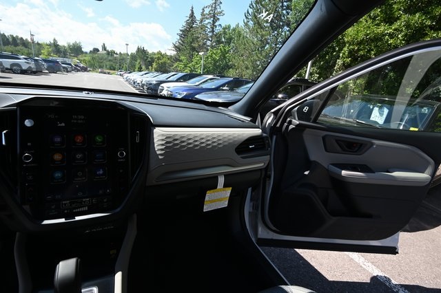 2025 Subaru Forester Premium Base photo 17