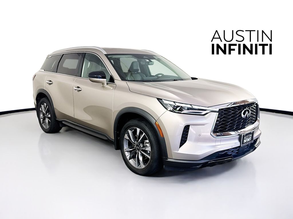 2023 INFINITI QX60 LUXE's photo
