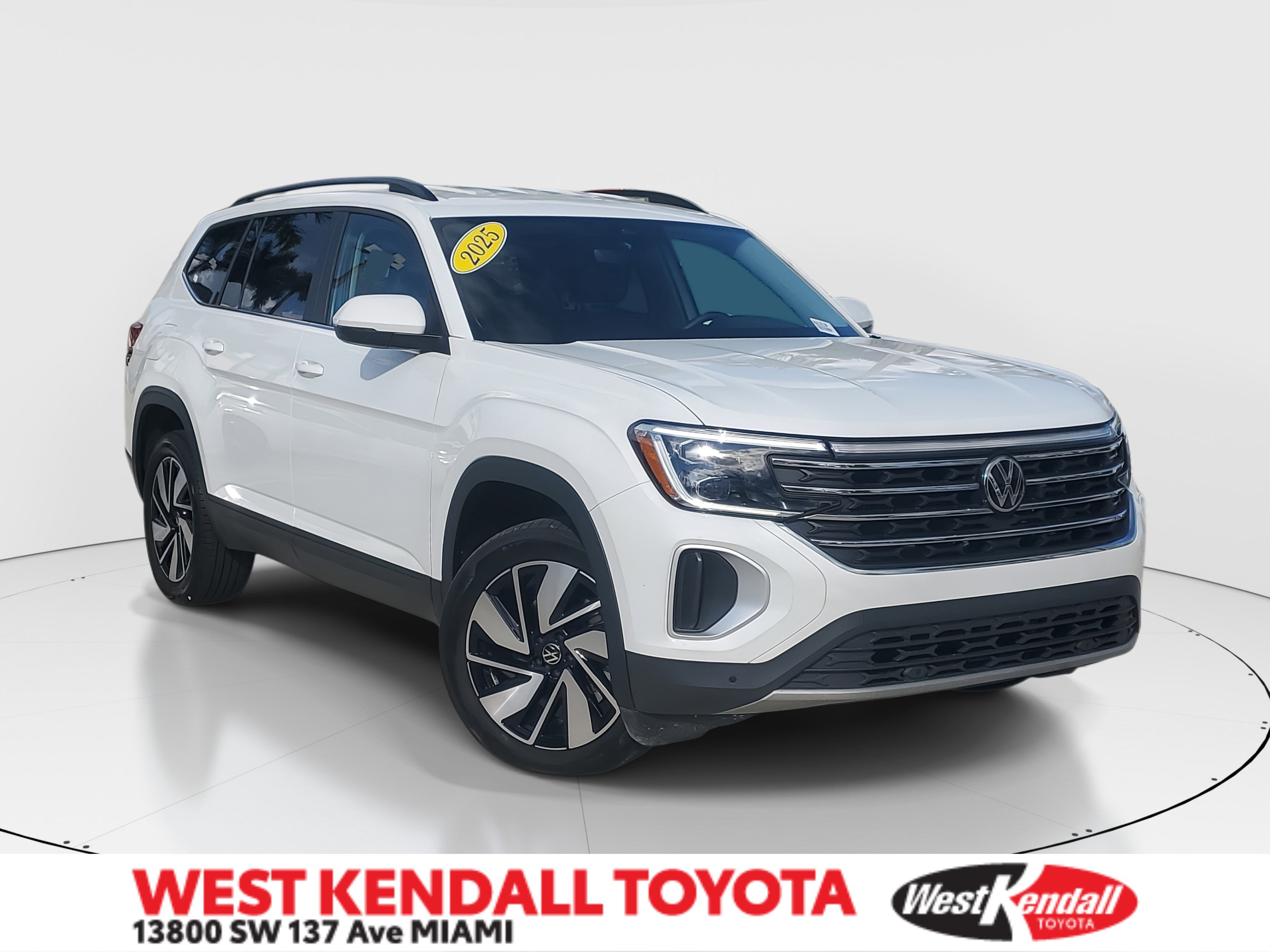 2025 Volkswagen Atlas SE w/Tech's photo