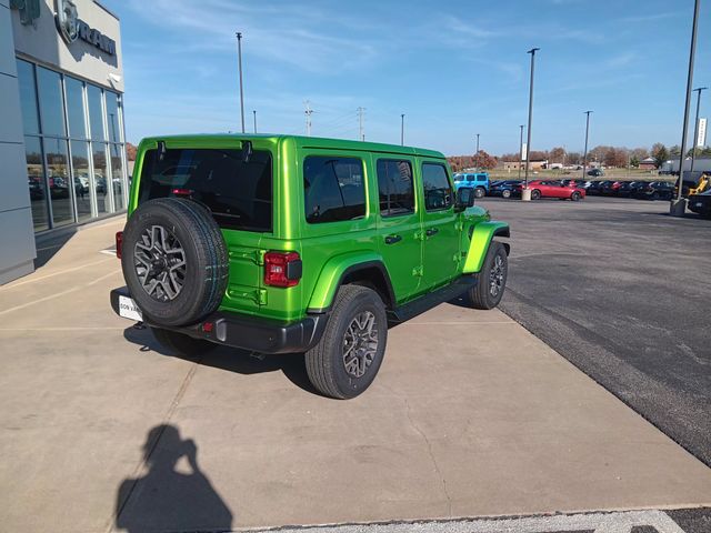 2026 Jeep Wrangler Sahara photo 4