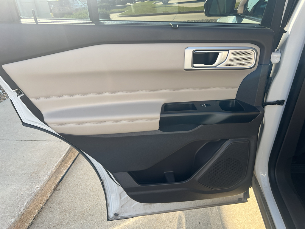 2020 Ford Explorer Platinum photo 37