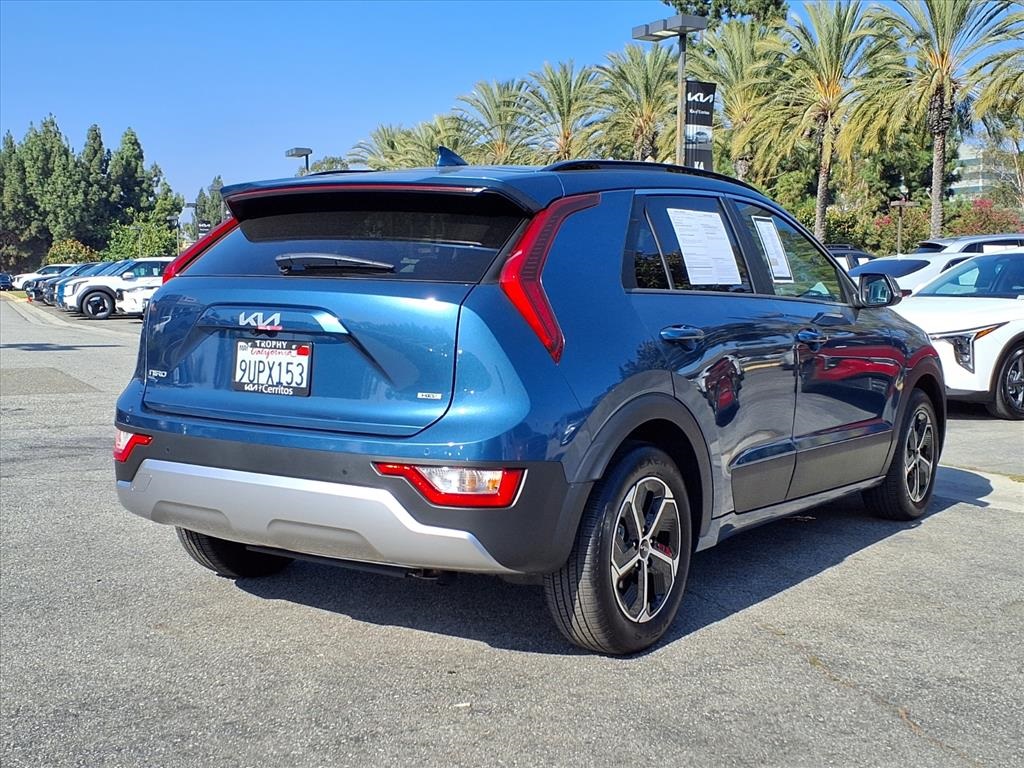 2025 Kia Niro EX photo 5
