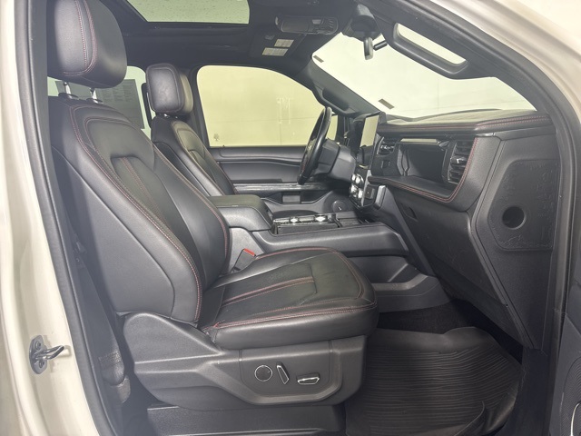 2022 Ford Expedition MAX Limited photo 3