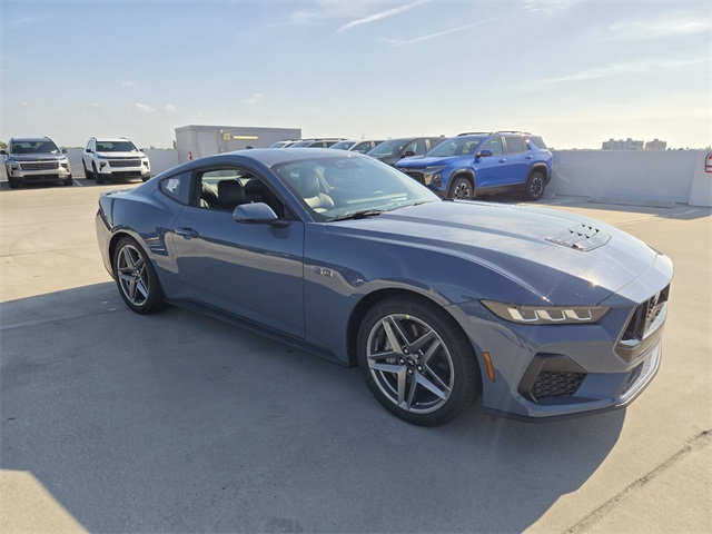 2025 Ford Mustang GT Premium photo 2