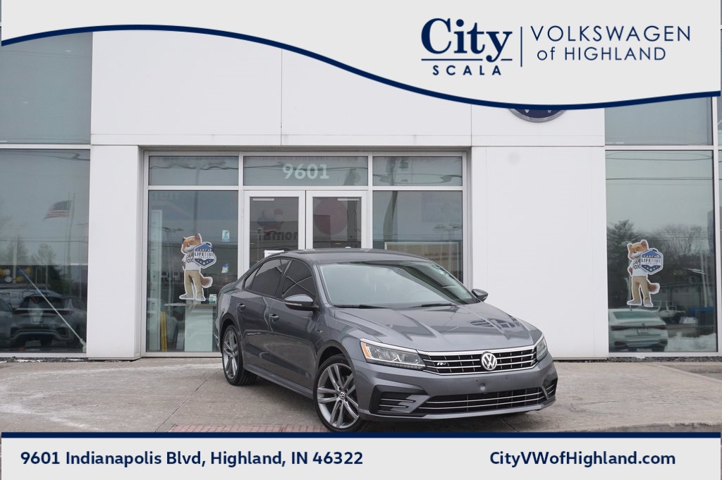 2018 Volkswagen Passat R-Line