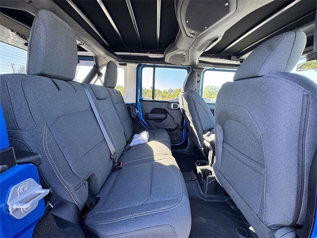 2025 Jeep Wrangler Sport photo 3