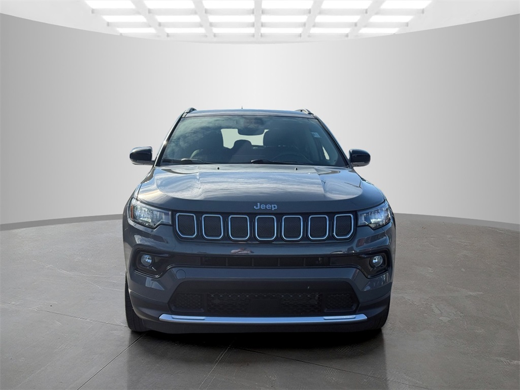 2022 Jeep Compass Limited photo 2