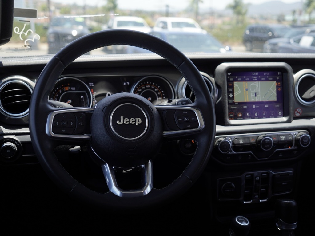2023 Jeep Wrangler Sahara photo 20
