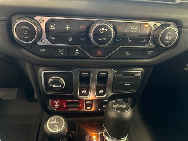 2025 Jeep Wrangler Rubicon photo 29