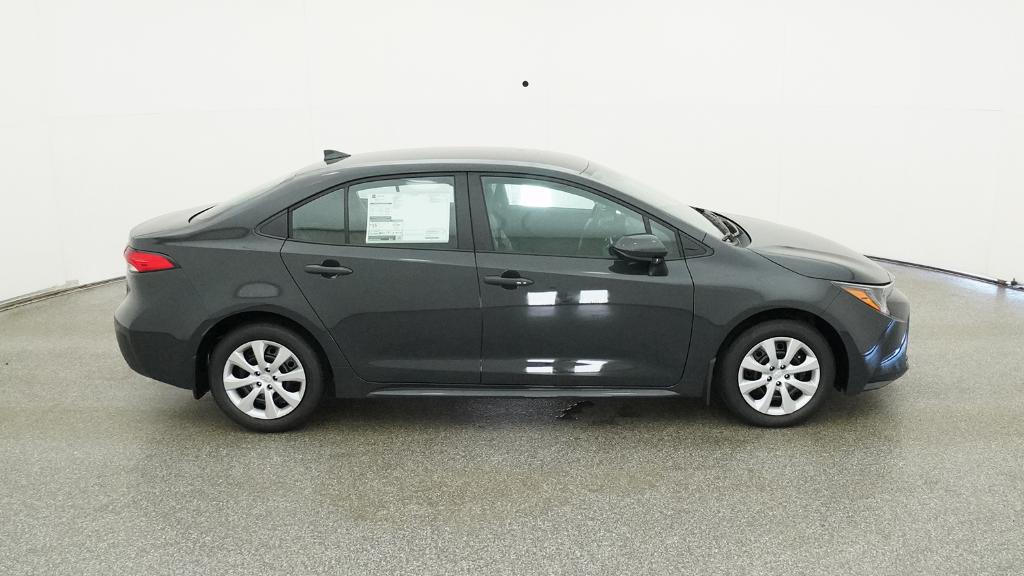 2025 Toyota Corolla LE photo 25