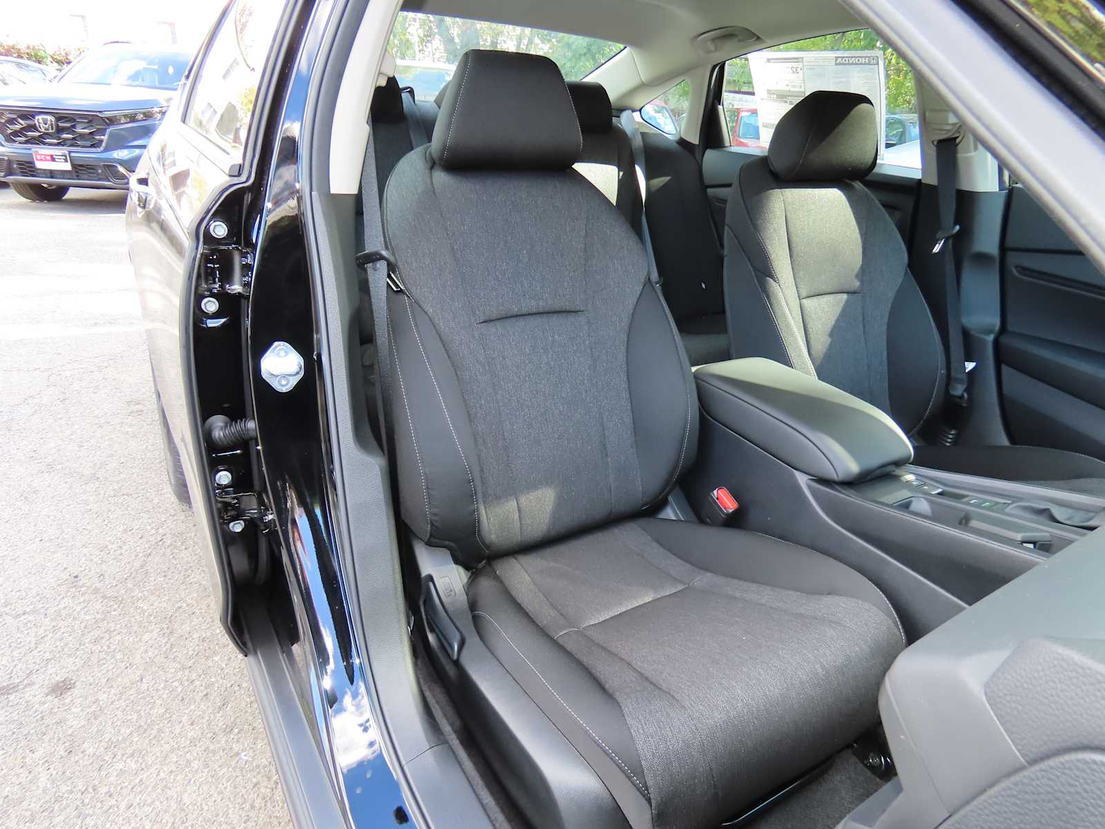 2025 Honda Accord SE photo 14