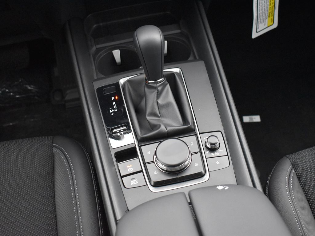 2025 Mazda CX-50 Preferred photo 17