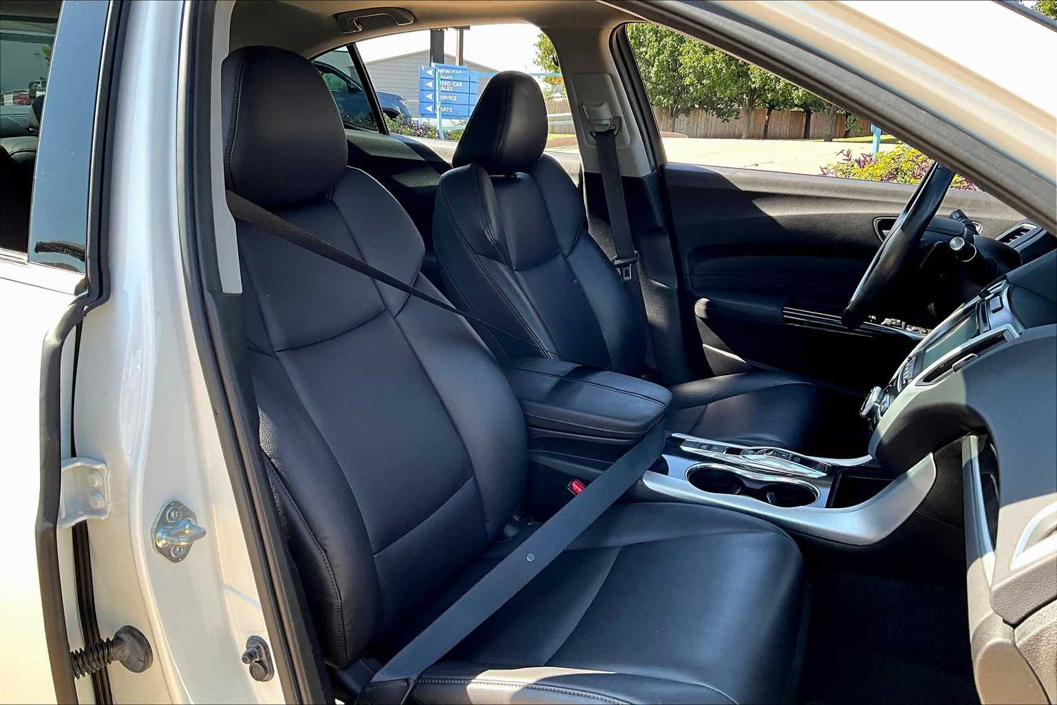 2018 Acura TLX photo 7