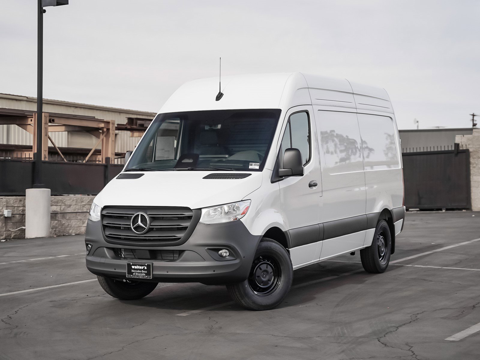 2025 Mercedes-Benz Sprinter Cargo Van Base's photo