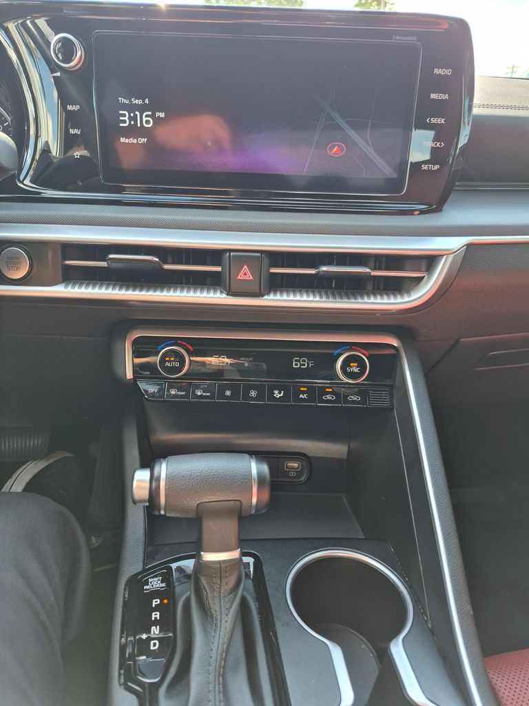 2023 Kia K5 GT-Line photo 13