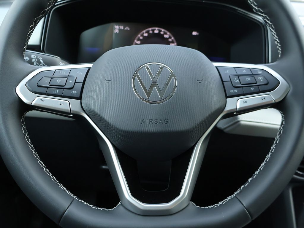 2025 Volkswagen Taos S photo 34