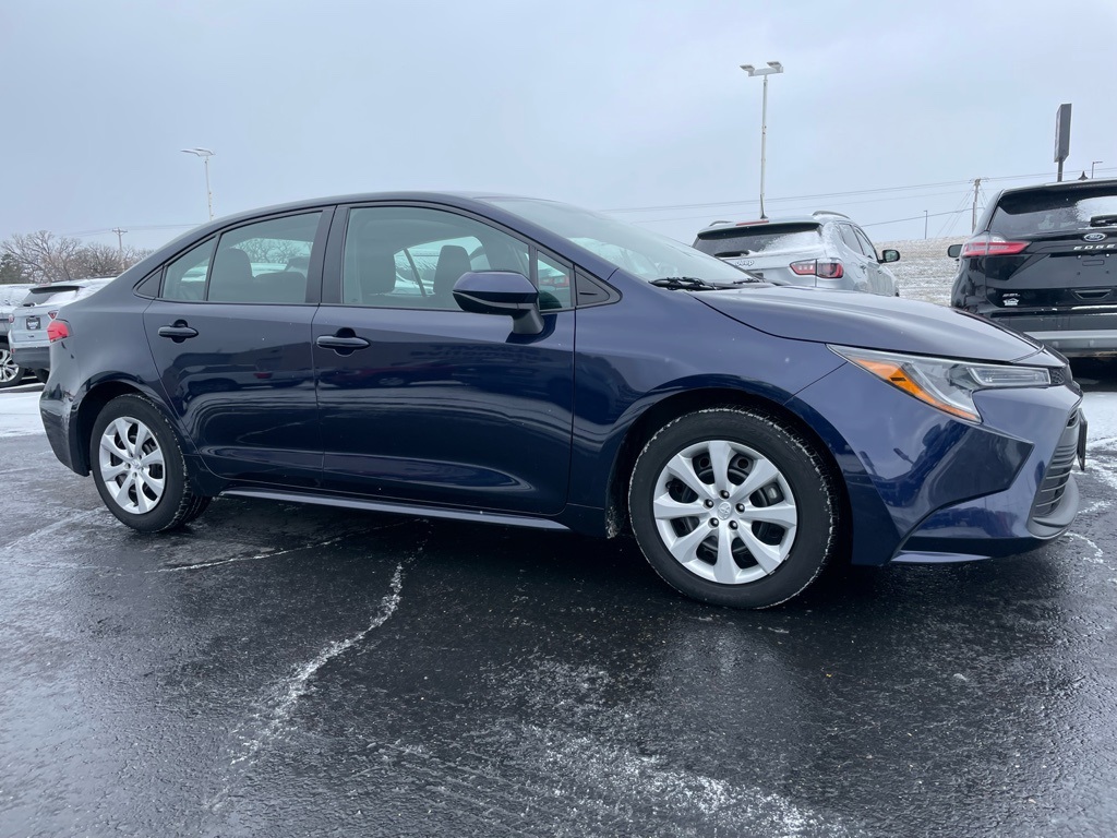 Used 2024 Toyota Corolla LE with VIN 5YFB4MDE3RP131081 for sale in Kansas City