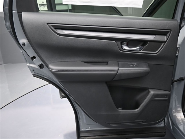 2026 Honda CR-V LX photo 4